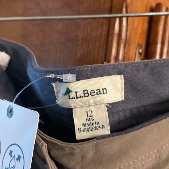 NWT Womens water repellent LL Bean pants . Size 12 Regular - Picture 4 of 10